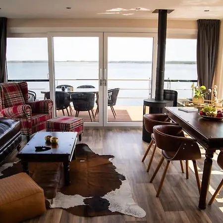 Hausboot Queen Oder King بوتيل