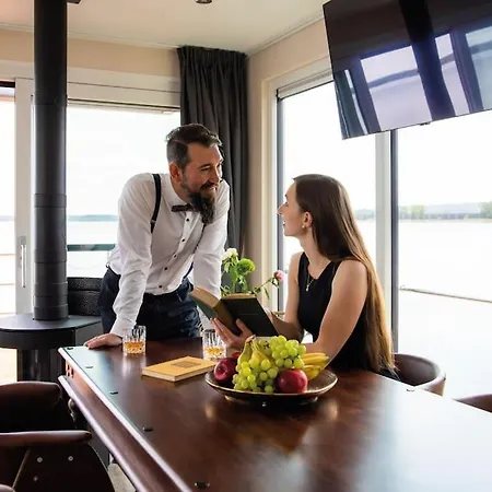 Hausboot Queen Oder King