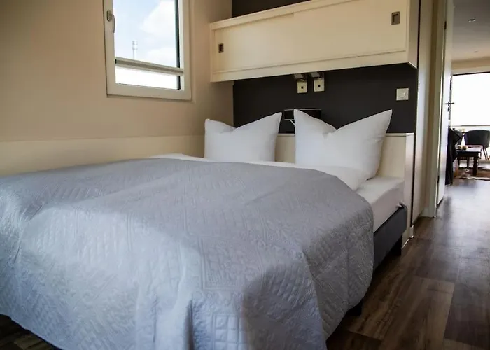 Hausboot Queen Oder King Botel *